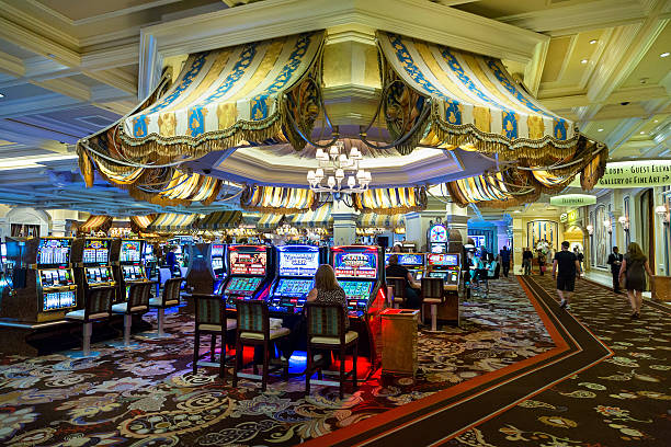 Live-dealer tables on dumdum4d